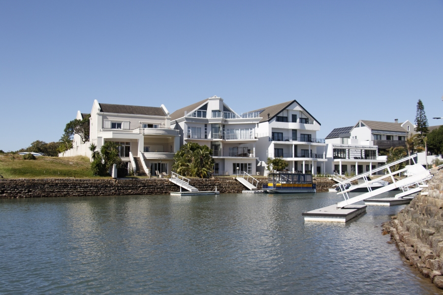 6 Bedroom Property for Sale in Royal Alfred Marina Eastern Cape